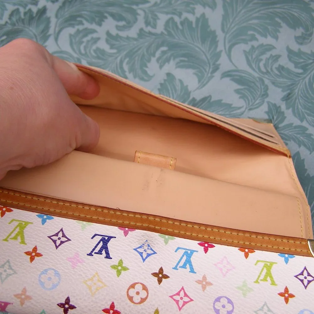 RARE Louis Vuitton x Murakami International Wallet EUC